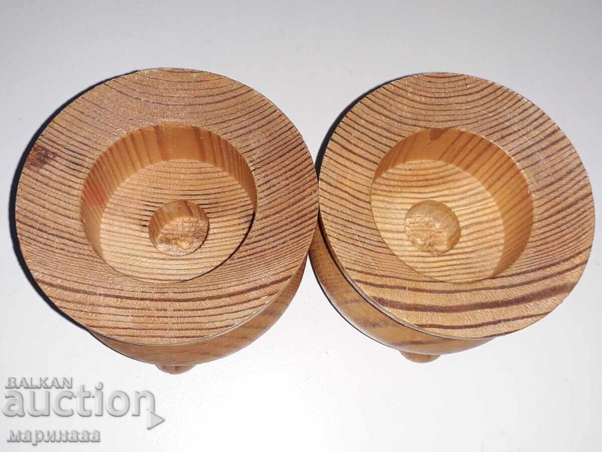 Delivery of SET OF CANDLE HOLDERS. WOOD Delivery of SET OF CANDLE HOLDERS. WOOD
