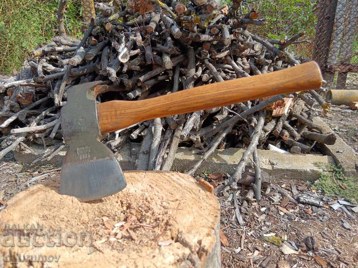 Παλιό γερμανικό στρατιωτικό τσεκούρι - Bundeswehr με τιμή 180.00 BGN | € 92.03