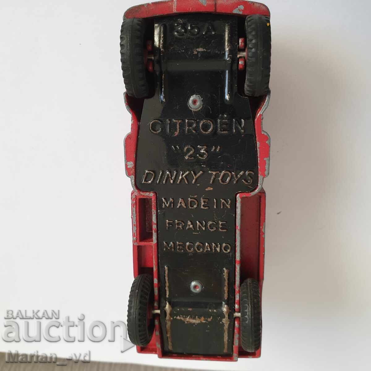 Old collectible DINKY TOYS CITROEN U23 car - 7