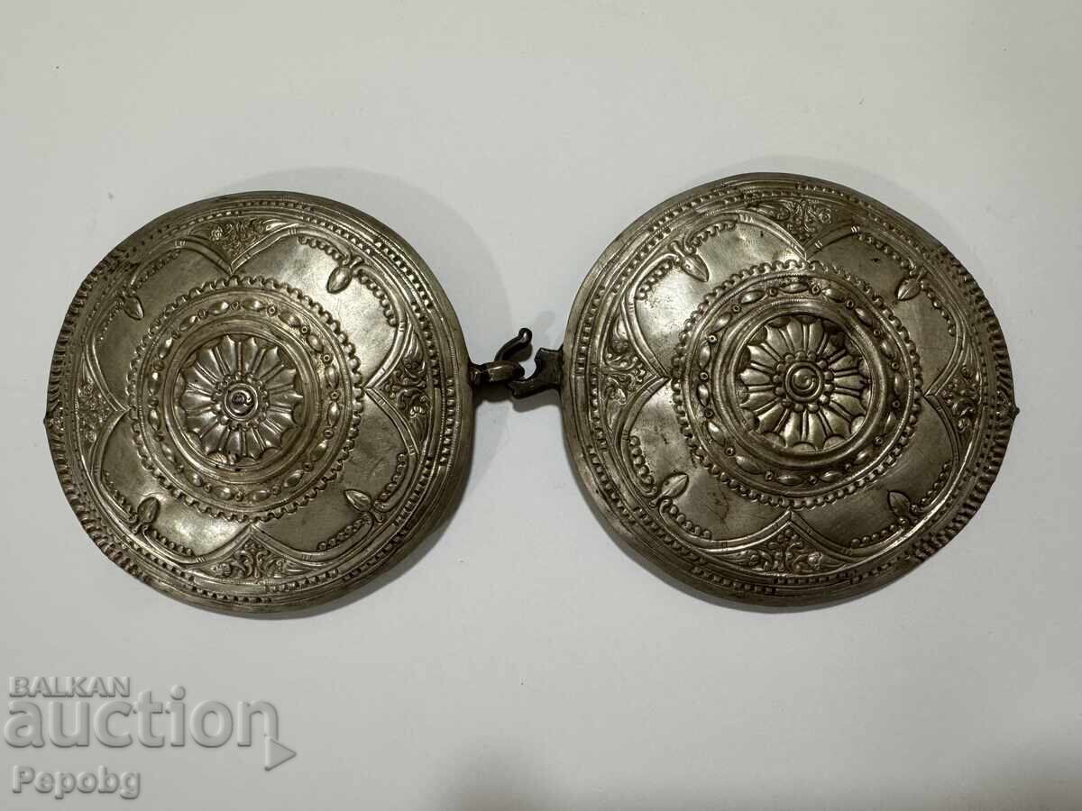 Стари сребърни пафти