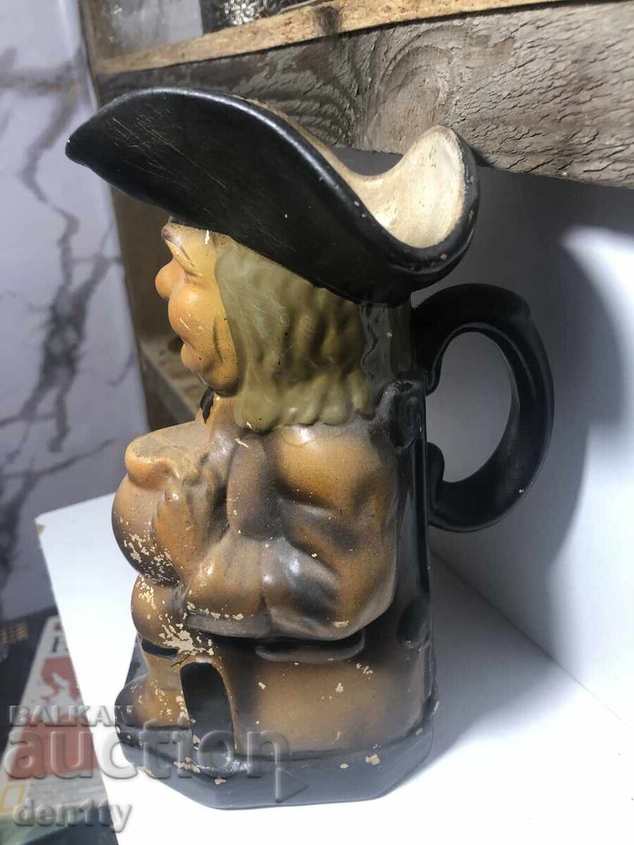 Παλιά κεραμική κανάτα Toby με τιμή 15.00 BGN | € 7.67