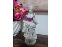 FIGURĂ FRUMOASĂ PORȚELAN