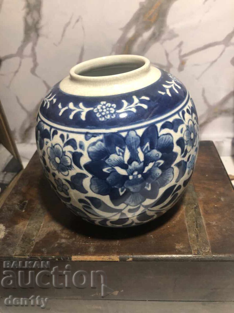 Δημοπρασία Κινέζικο κεραμικό βάζο, μπλε και λευκό Δημοπρασία Κινέζικο κεραμικό βάζο, μπλε και λευκό