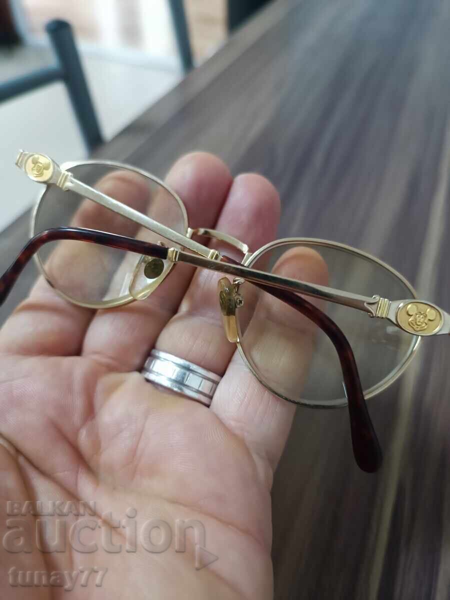 Gold-plated glasses with Disney markings Gold-plated glasses with Disney markings