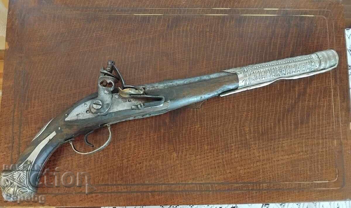 Стар кремъчен пищов, пистолет, револвер