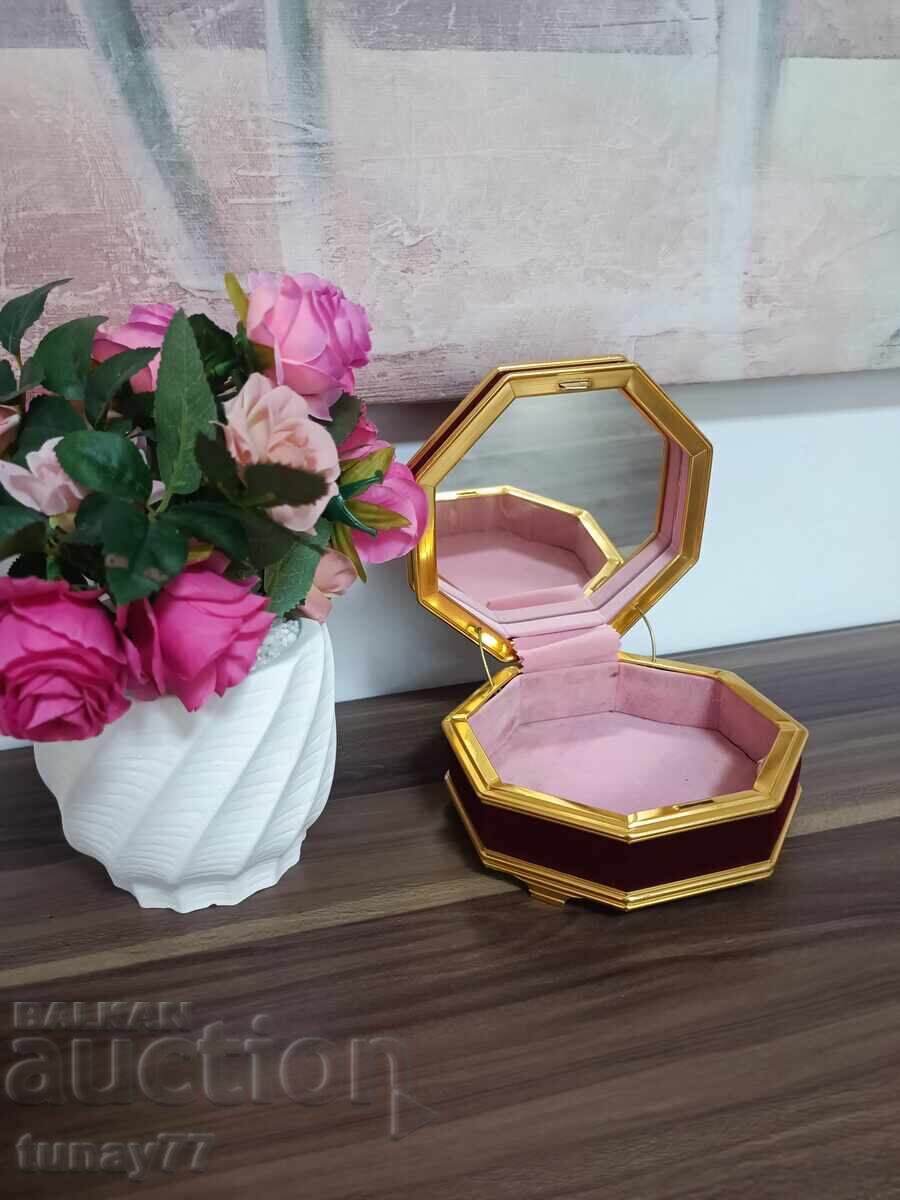 Винтиж кадифен кутия за бижута с маркировка огледало Винтиж кадифен кутия за бижута с маркировка огледало