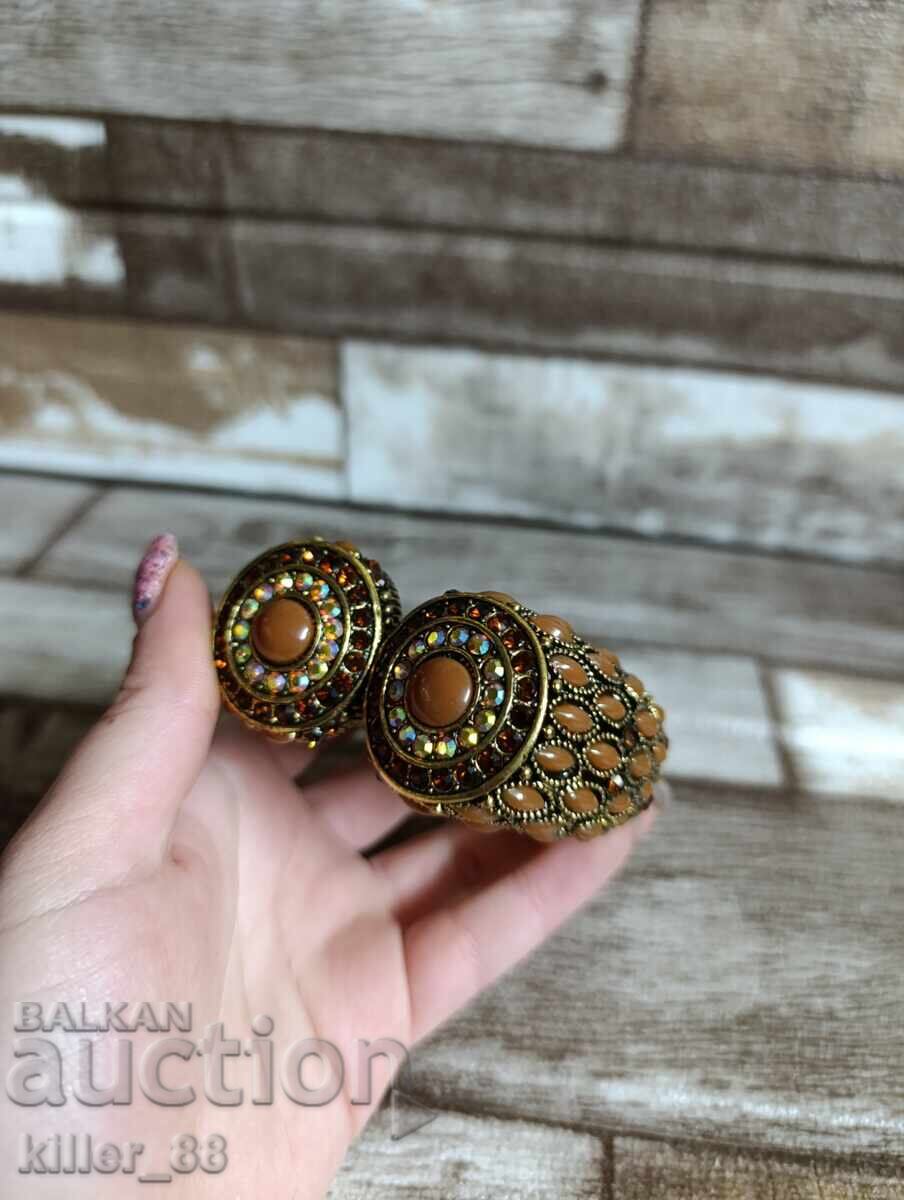 Γκρίβνα με υπογραφή Yuhong με τιμή 350.00 BGN | € 178.95