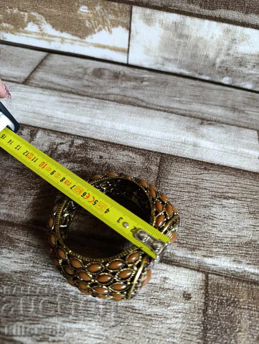 Παράδοση Γκρίβνα με υπογραφή Yuhong