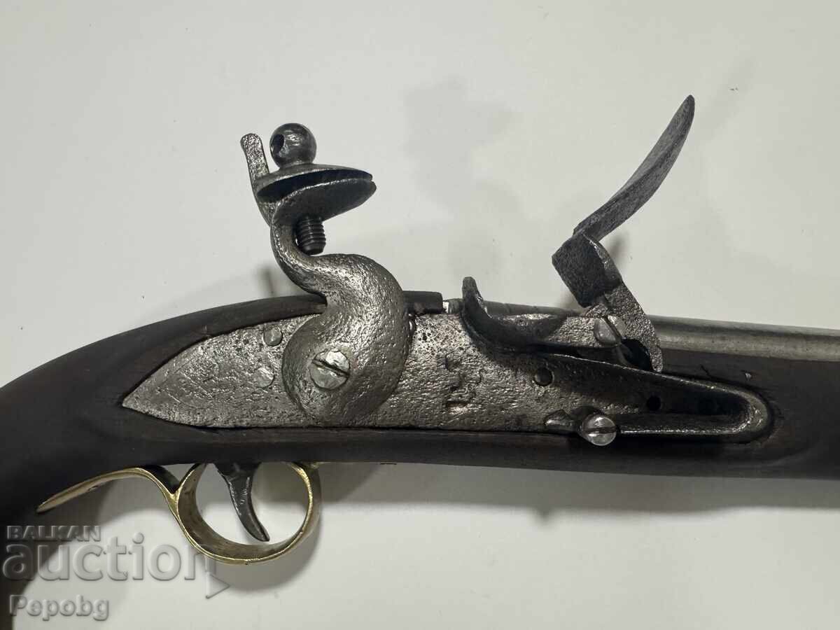 Стар кремъчен пищов, пистолет, револвер с цена 900.00 лв. | € 460.16