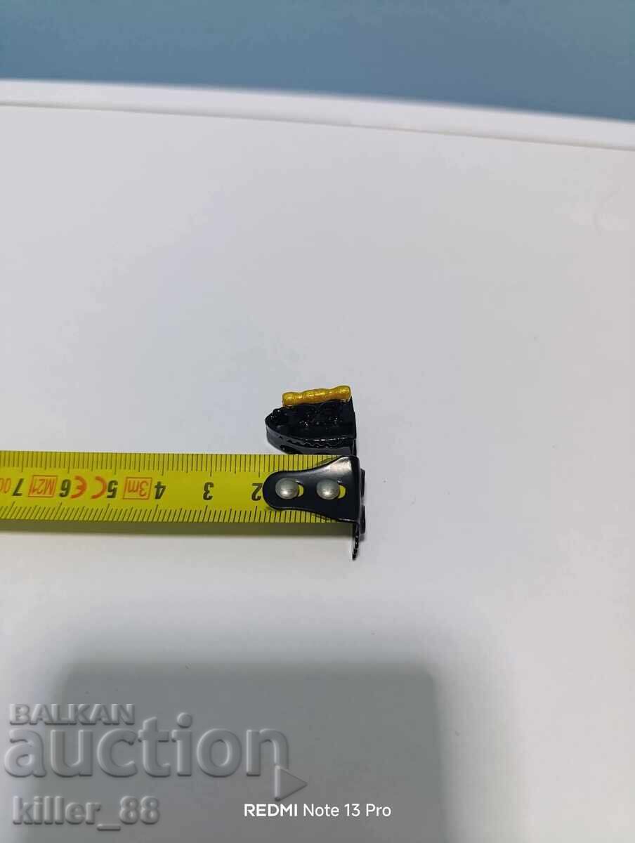 Livrarea Miniatură fier de călcat pe cărbuni Livrarea Miniatură fier de călcat pe cărbuni