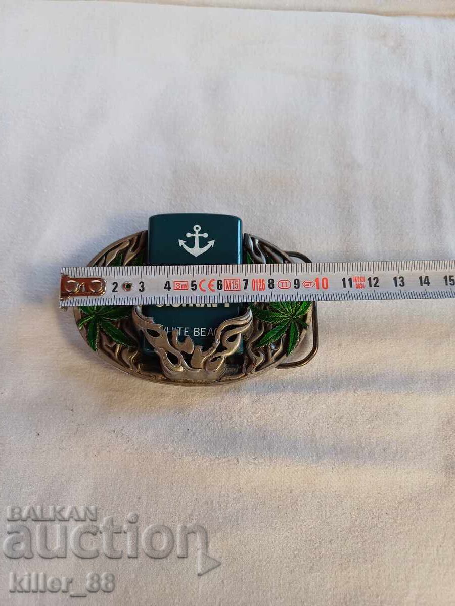 Δημοπρασία Θήκη με αναπτήρα και σημάδια