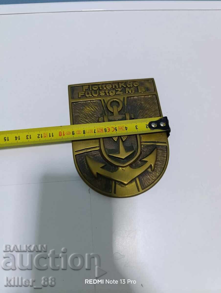 Δημοπρασία Μετάλλινο πλακέ με σύνδεση με το Γερμανικό Ναυτικό