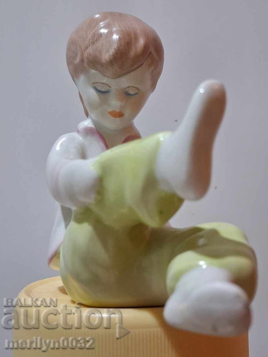 Ουγγρική πορσελάνινη φιγούρα ΚΟΡΙΤΣΙ αγαλματίδιο πορσελάνης - 6