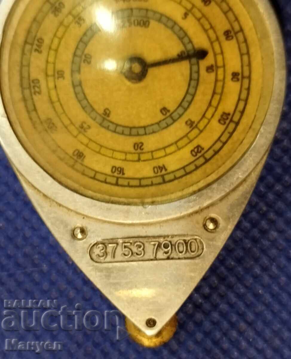 Dispozitiv militar - curba cu preț 19.90 BGN | € 10.17