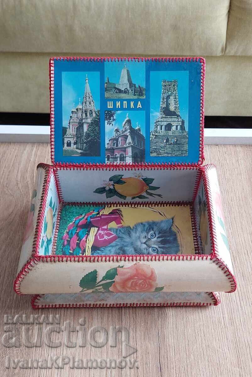 Retro Box for Connoisseurs, Excellent with price 26.00 BGN | € 13.29