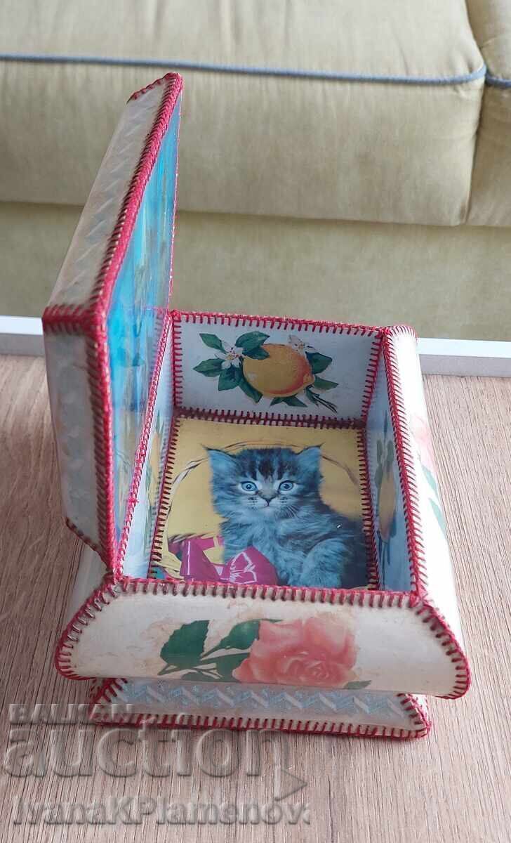 Retro Box for Connoisseurs, Excellent - 5 Retro Box for Connoisseurs, Excellent - 5
