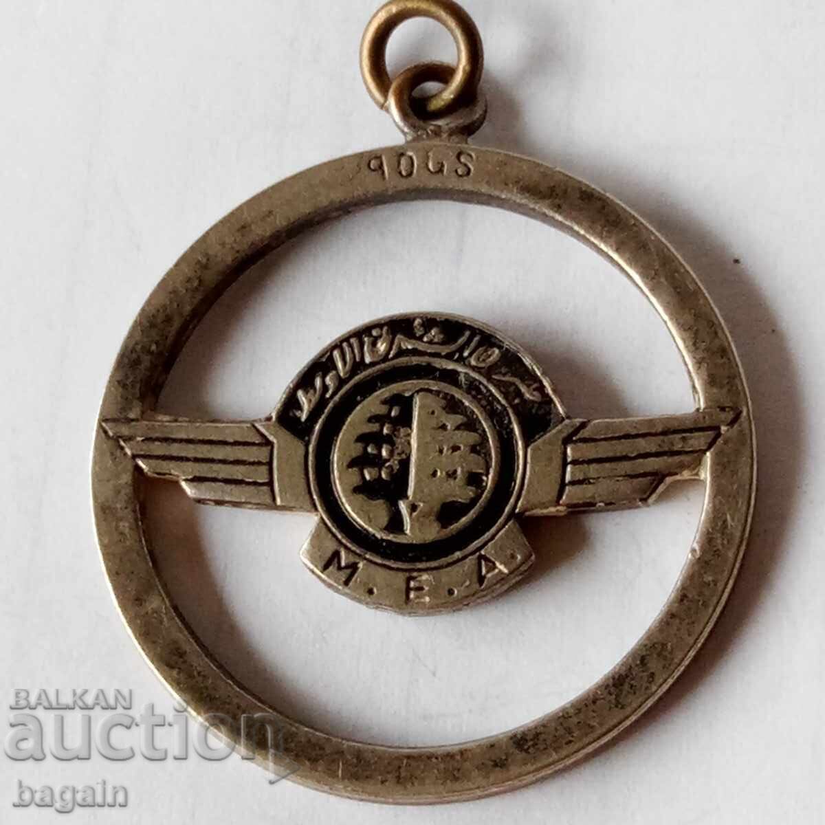Рядък авиационен знак.