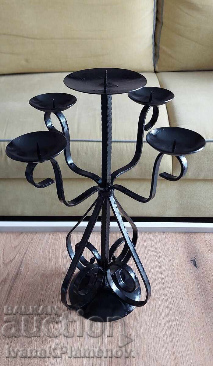 Licitație Sfeșnic fier forjat înălțime 40cm pentru cunoscători