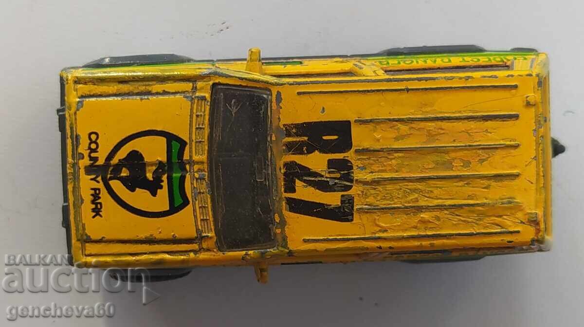 Delivery of MATCHBOX Jeep Cherokee old metal car - 1983