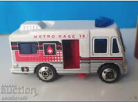 MATTEL MATCHBOX 1998g.TRUCK CAMPER