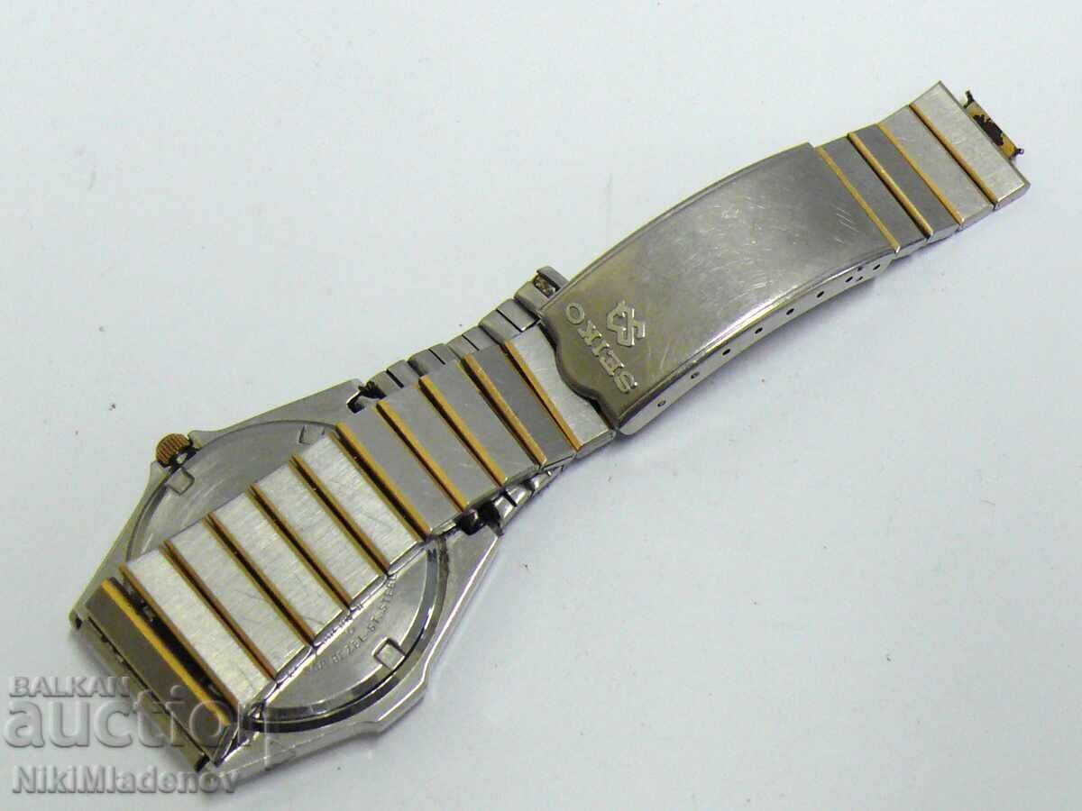 Delivery of Men's Seiko Quartz for parts Delivery of Men's Seiko Quartz for parts
