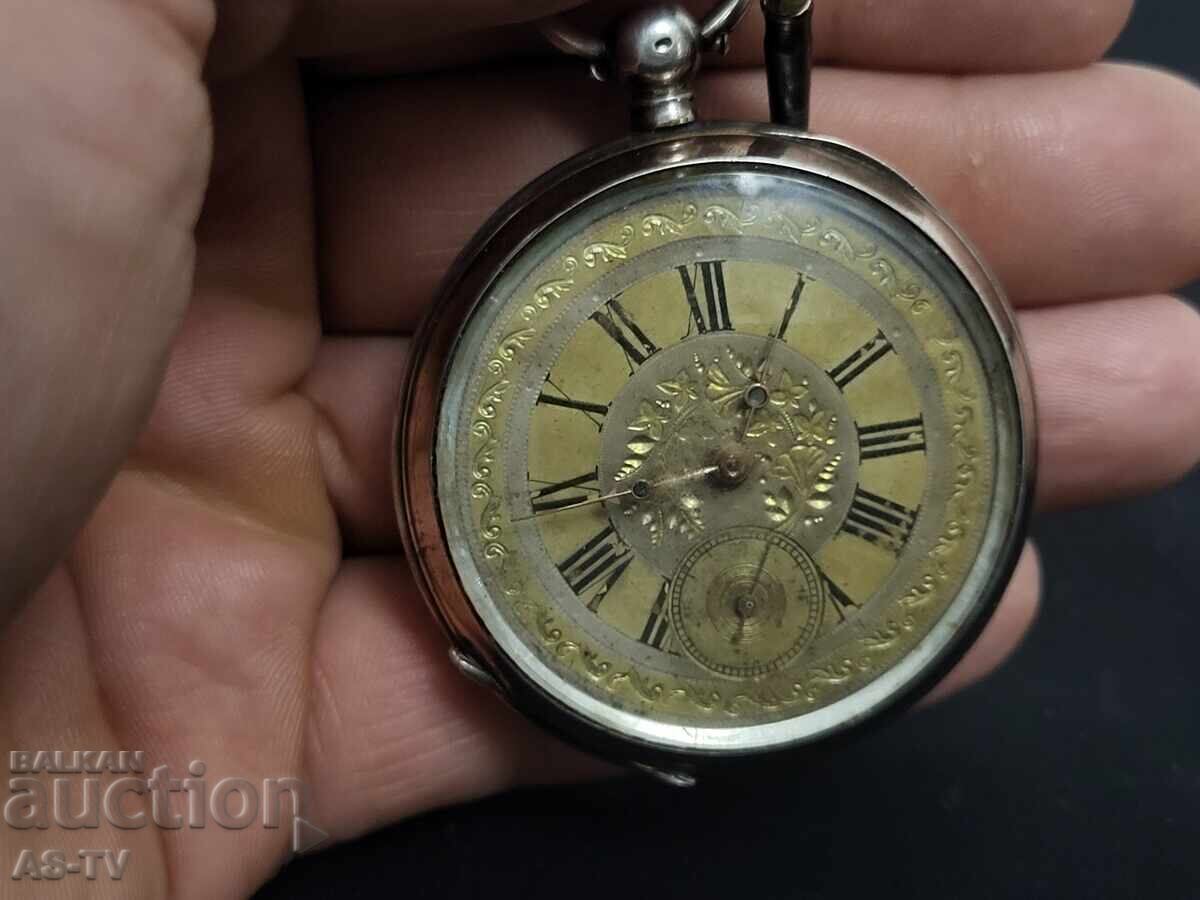 Ceas de buzunar argintiu vechi cu preț 300.00 BGN | € 153.39