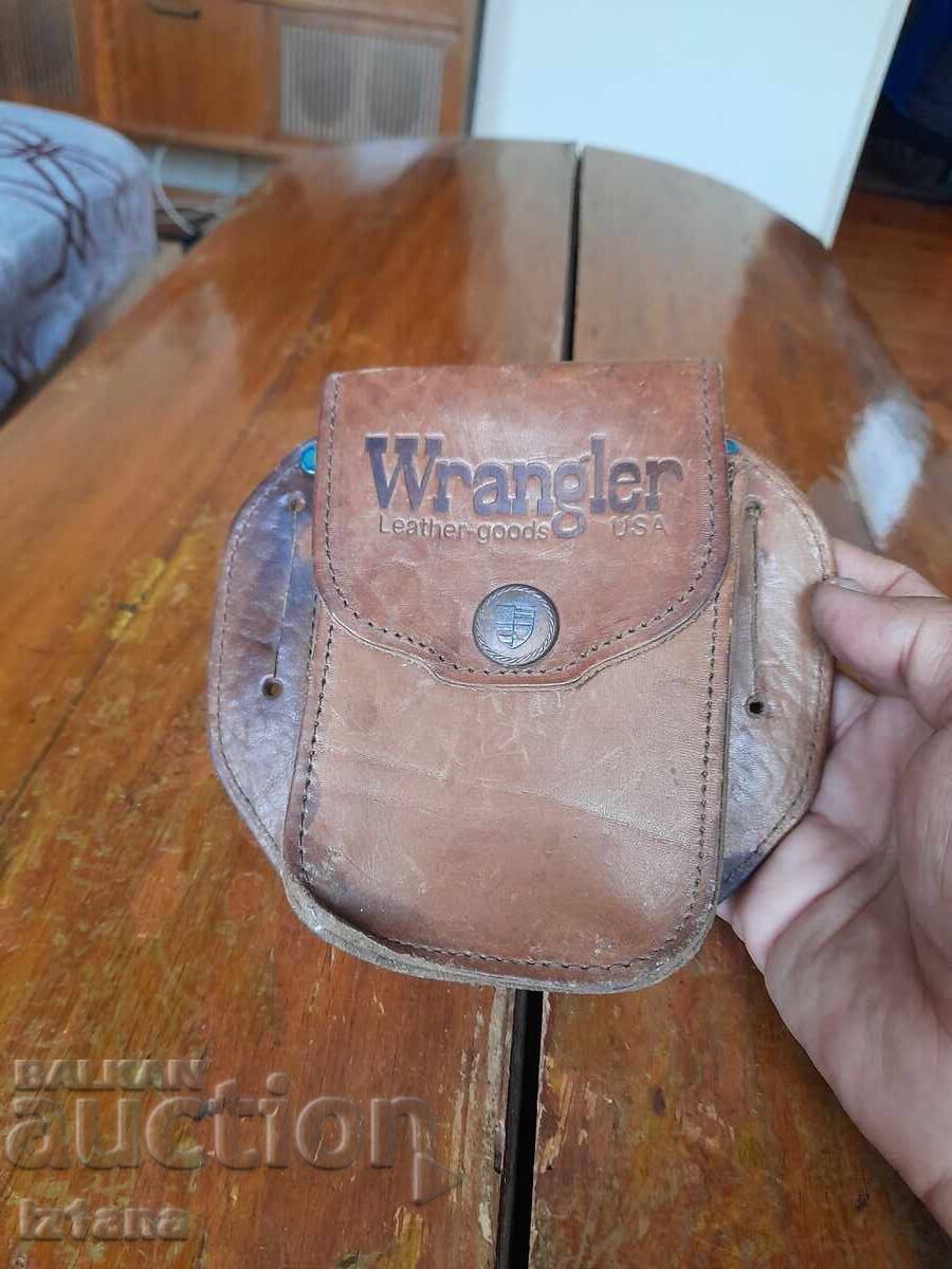 Geantă de curea Wrangler veche cu preț 33.00 BGN | € 16.87 Geantă de curea Wrangler veche cu preț 33.00 BGN | € 16.87