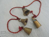 №*8282 Set vechi de patru clopoței mici din alamă