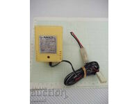 Încărcător "NIKKO - BC1000"