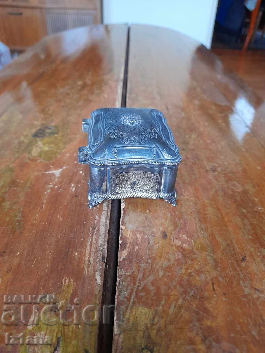 Δημοπρασία Παλιά κοσμηματοθήκη Δημοπρασία Παλιά κοσμηματοθήκη