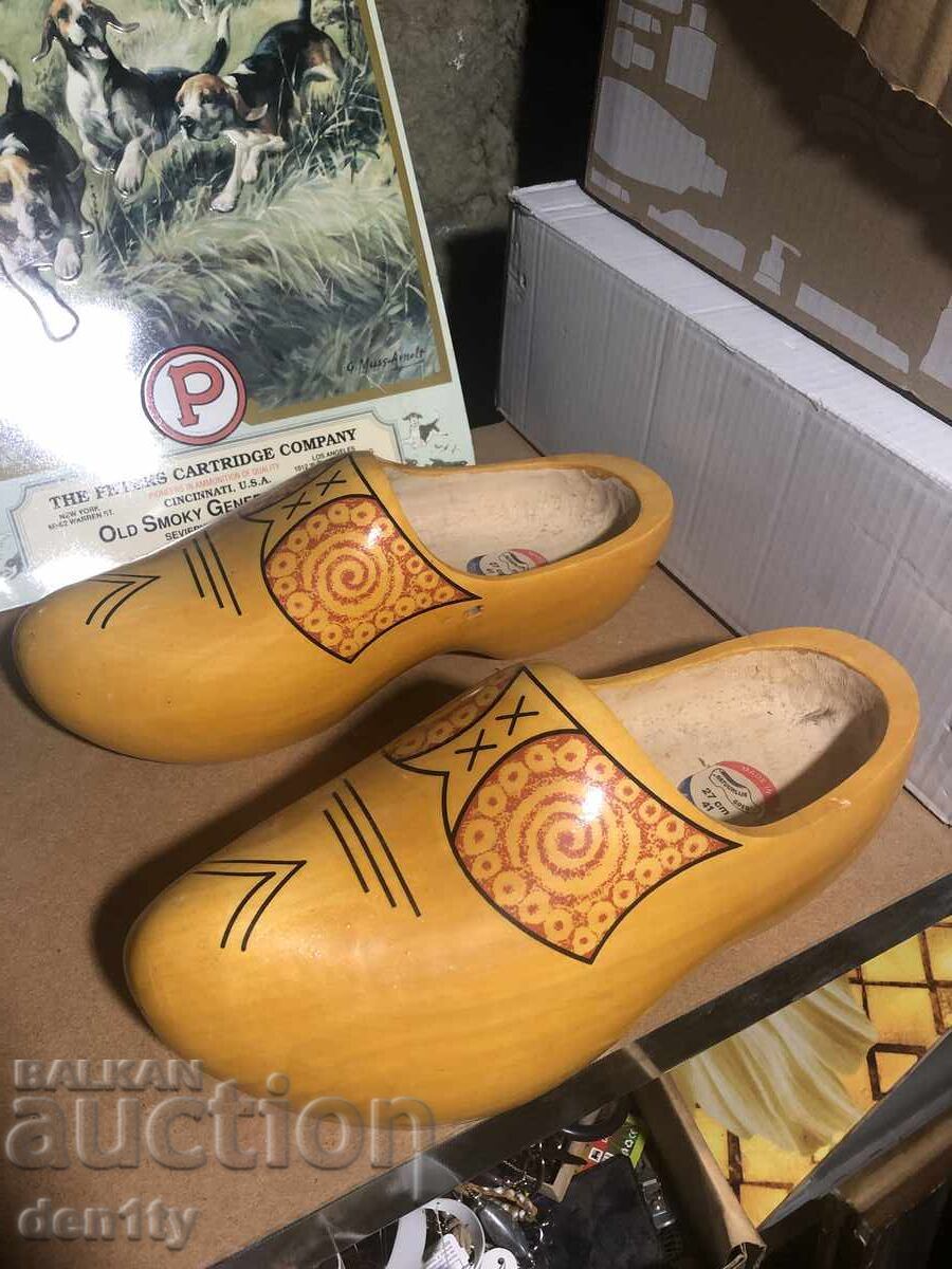 Auction  Wooden shoes, size 41