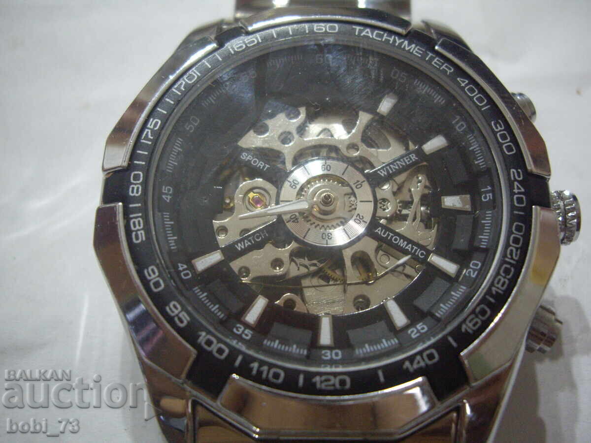 Ceas mecanic bărbătesc cu preț 40.00 BGN | € 20.45 Ceas mecanic bărbătesc cu preț 40.00 BGN | € 20.45