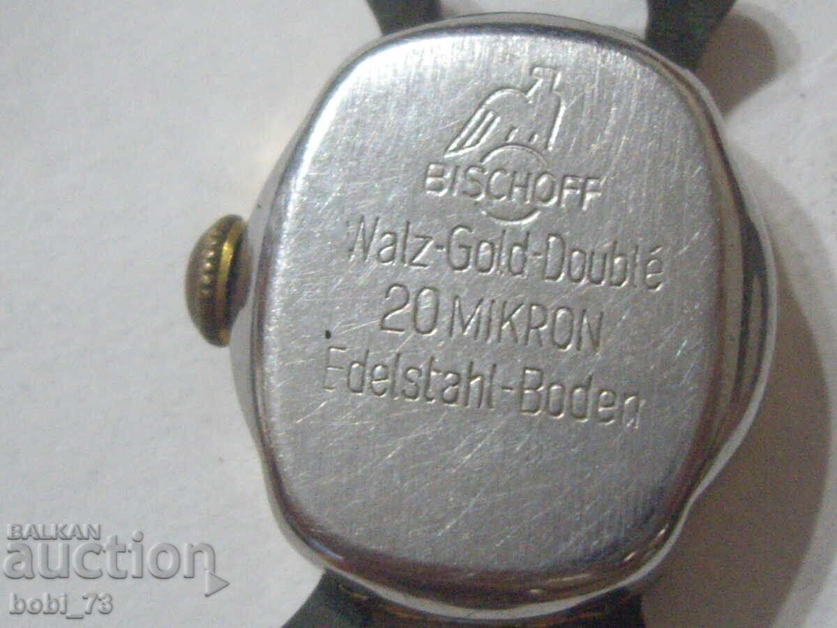 Auction Women's gold-plated watch Auction Women's gold-plated watch