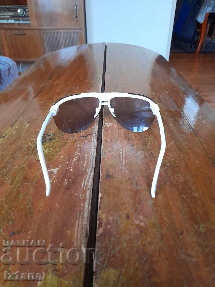 Παράδοση Παλιά γυαλιά ηλίου Adidas,Adidas