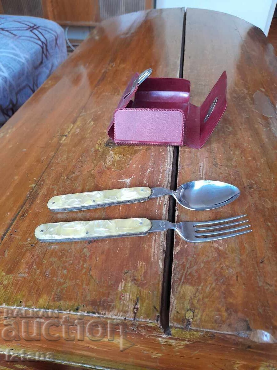 Delivery of Old folding fork and spoon P. Denev