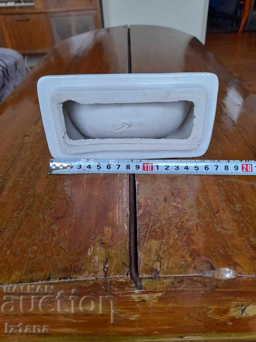 Licitație Sapuniera veche de faianta