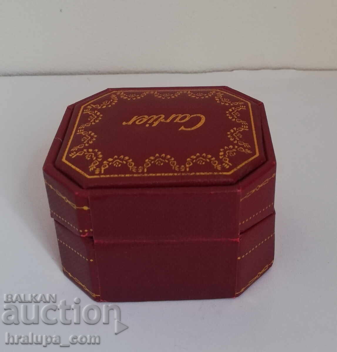 Παράδοση Κουτί δαχτυλιδιού Cartier