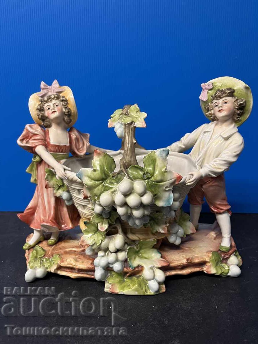 Jardiniere frumoasă, din porțelan