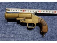 Pistol de semnalizare, Marină Militară. Imperiul German 1915