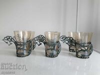 Vintage, ρωσικά, γυάλινα ποτήρια σε ποτηροθήκες από την εποχή του Σοσιαλισμού