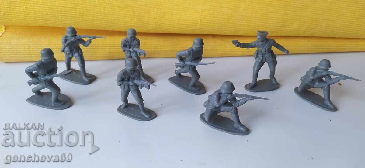 Plastic soldiers for collection with price € 10.74 | 21.01 BGN Plastic soldiers for collection with price € 10.74 | 21.01 BGN