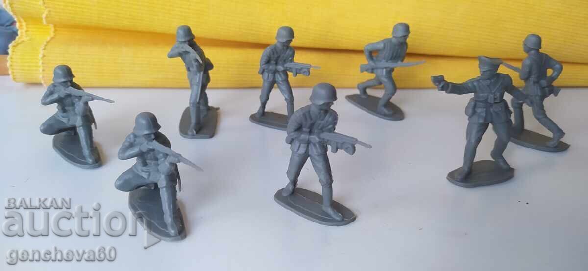 Auction Plastic soldiers for collection Auction Plastic soldiers for collection