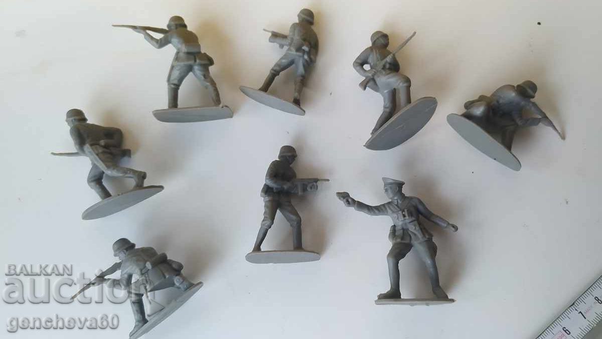 Plastic soldiers for collection - 6 Plastic soldiers for collection - 6