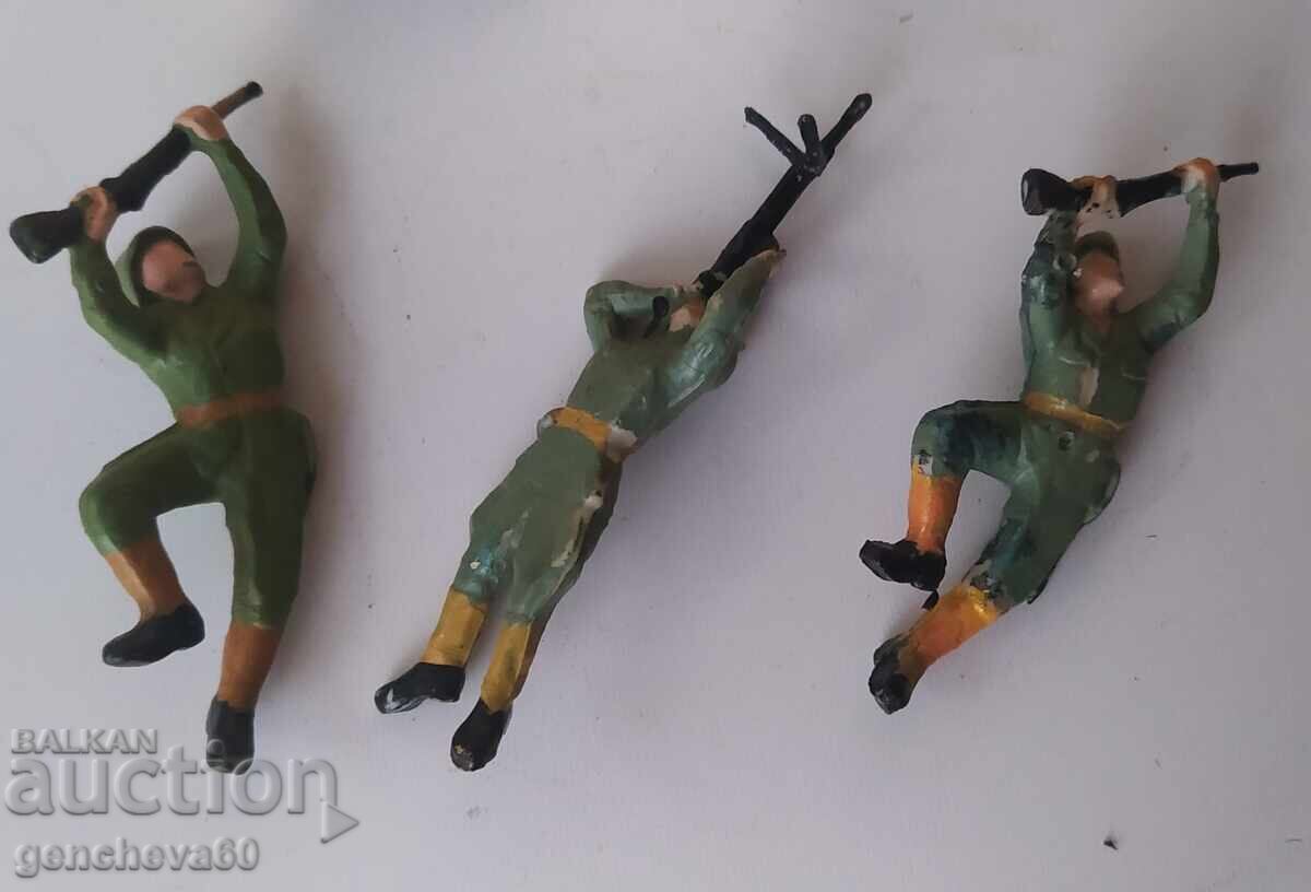 Lot soldați de plastic retro - 6