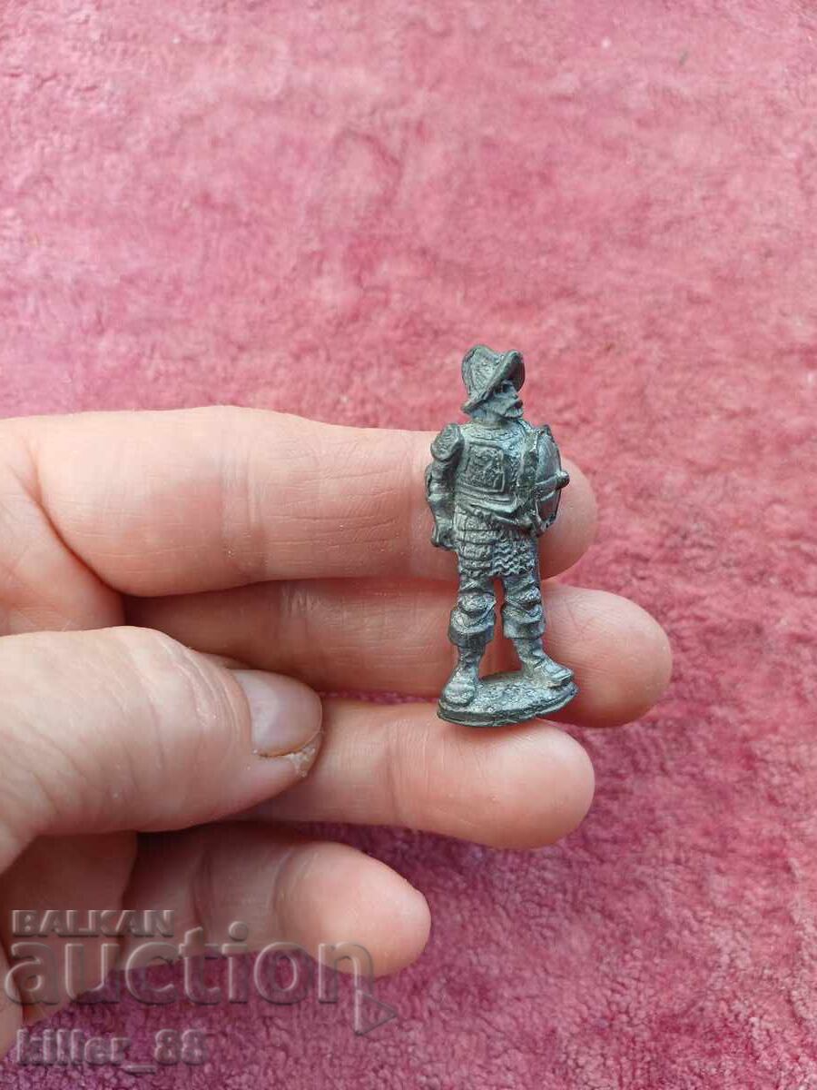 Μεταλλική μίνι φιγούρα με τιμή 15.00 BGN | € 7.67 Μεταλλική μίνι φιγούρα με τιμή 15.00 BGN | € 7.67