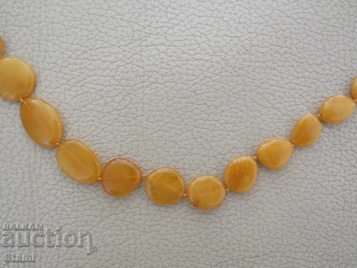 Auction  Women's circle necklace made of premium Baltic amber