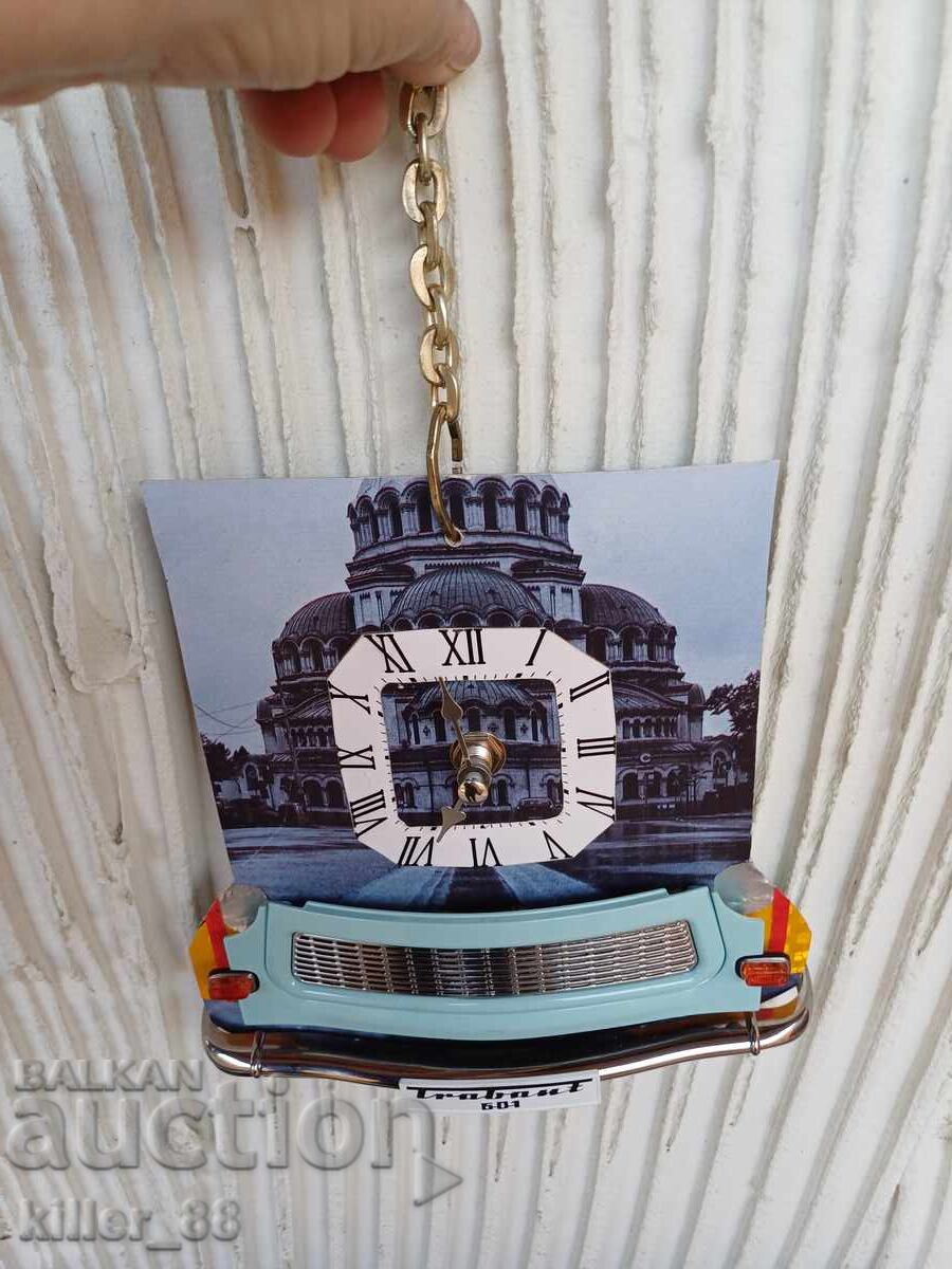 Licitație Ceas Trabant grilaj metalic lucrat manual Licitație Ceas Trabant grilaj metalic lucrat manual