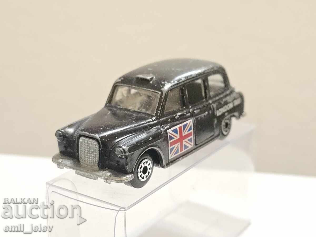Licitație LESNEY MATCHBOX - TAXI LONDONEZ FX4R 1986