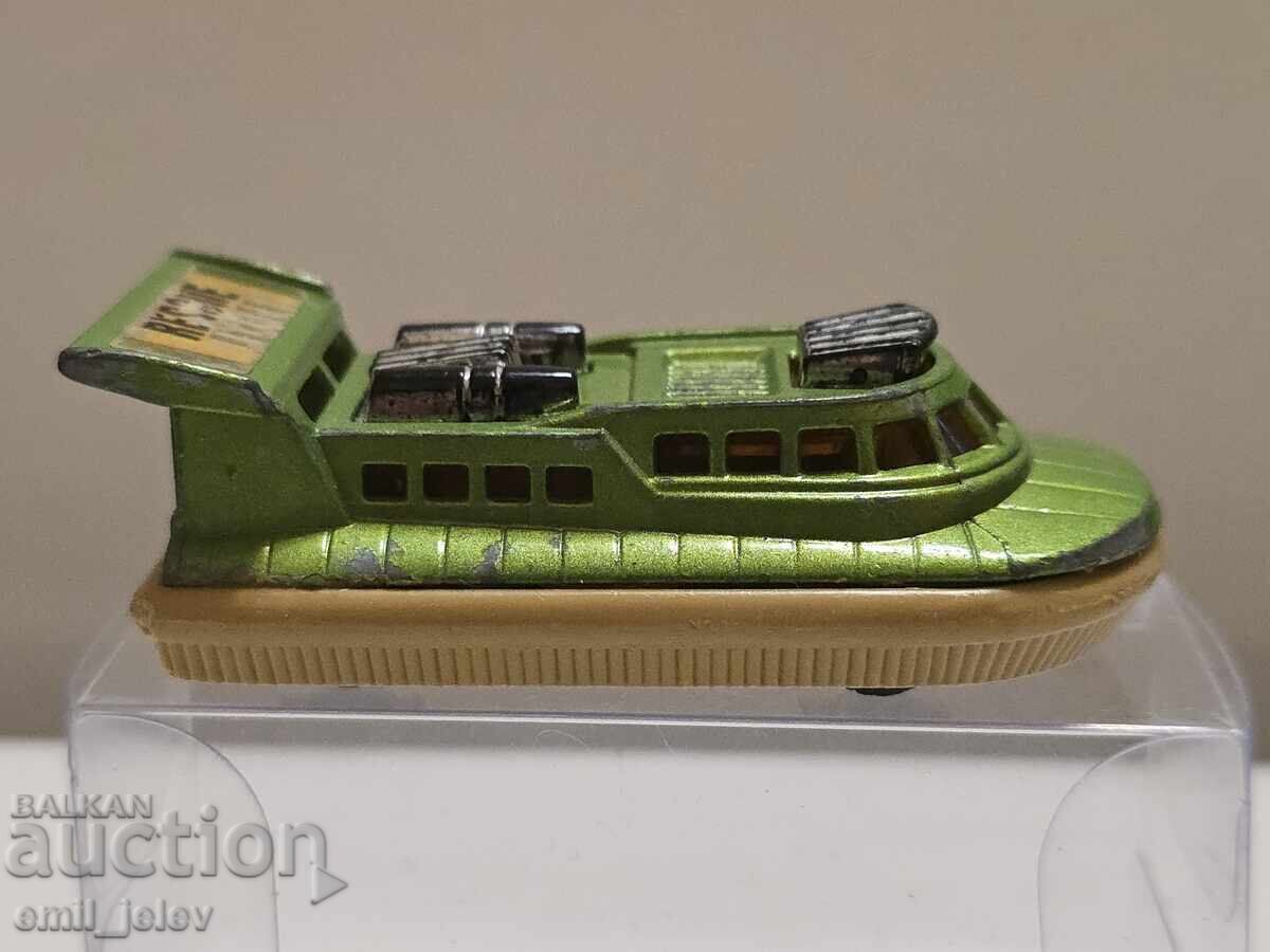 LESNEY MATCHBOX- 2C Hovercraft 1976-1980 god με τιμή € 2.04 | 3.99 BGN