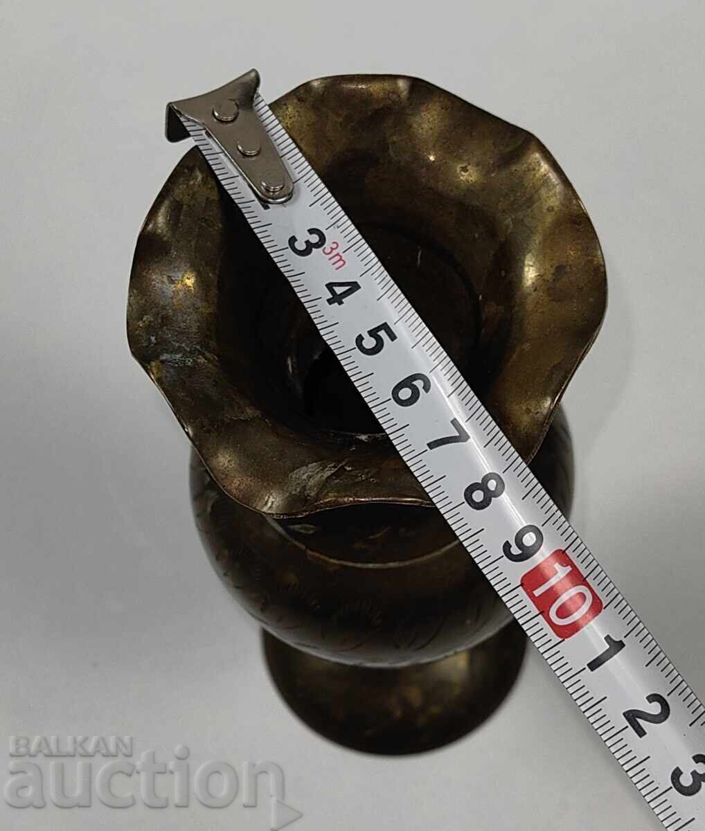 Auction  Metal Hand-Engraved Vase